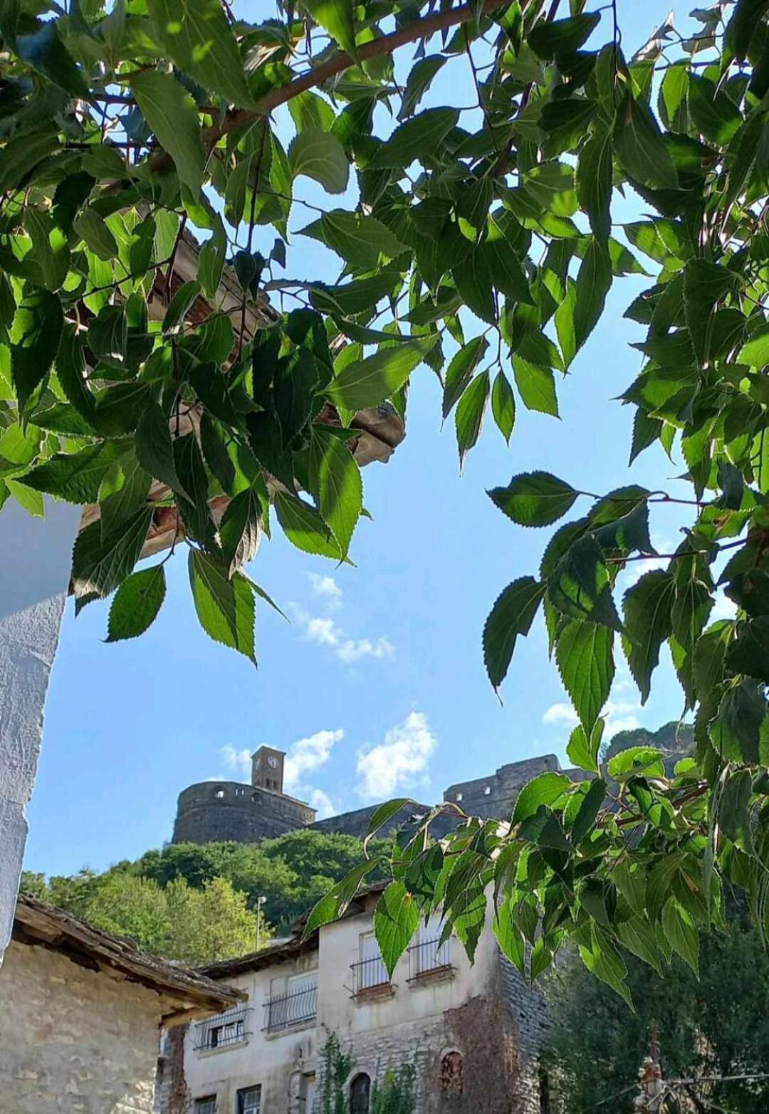 Marbi Guest House Gjirokastër Dış mekan fotoğraf