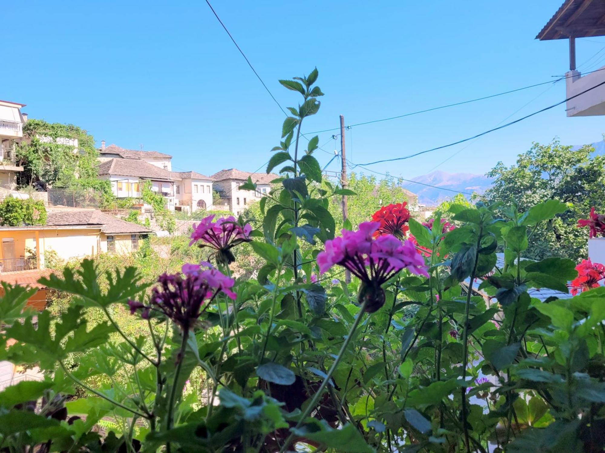 Marbi Guest House Gjirokastër Dış mekan fotoğraf