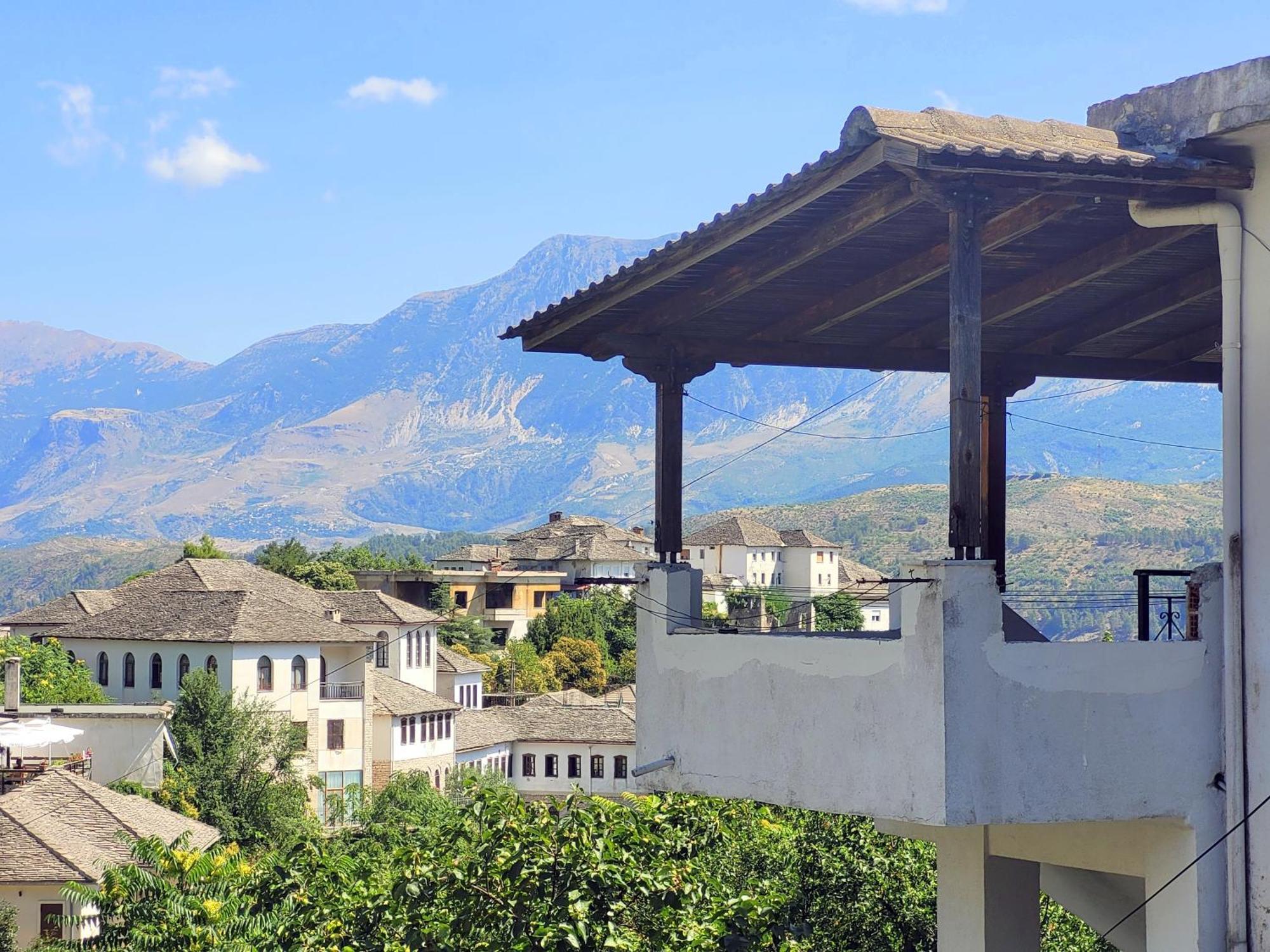 Marbi Guest House Gjirokastër Dış mekan fotoğraf
